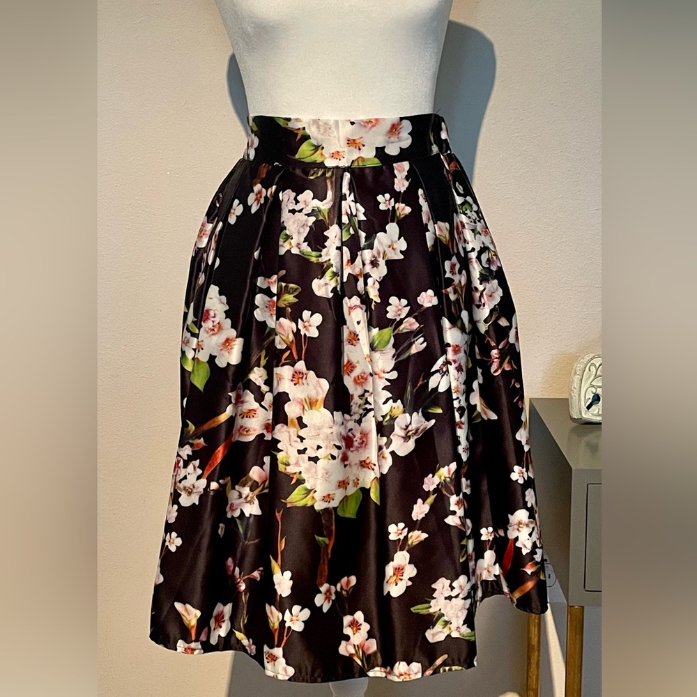 Black Skirt with White and Pink Flowers. Choies. Size M.
